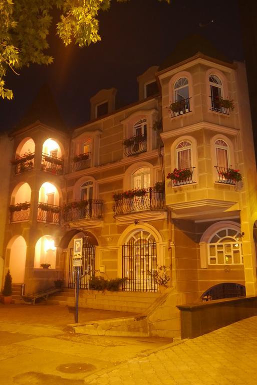 Guest House Villa Lord Novi Sad Exterior foto